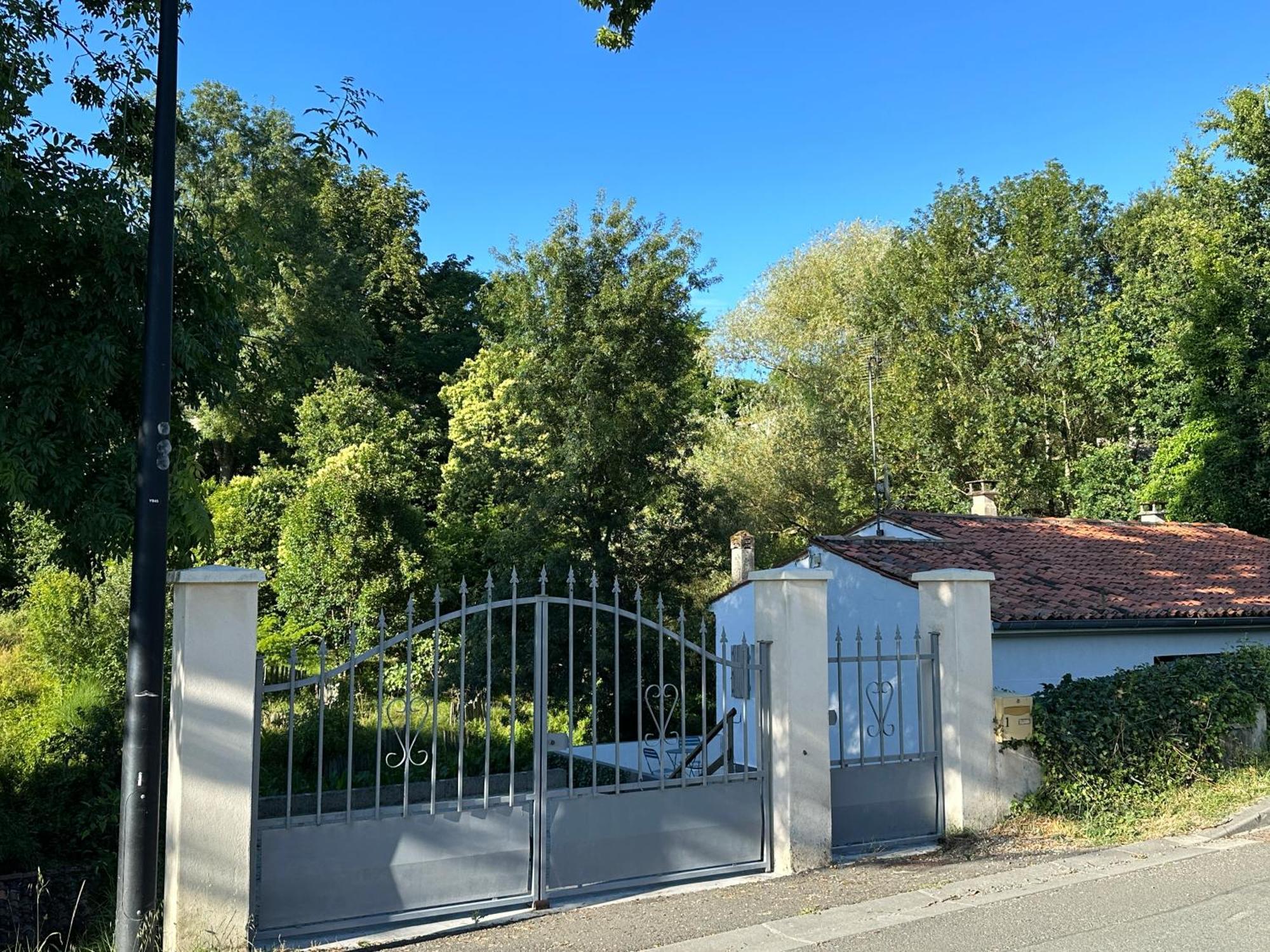 Saint-Sauvant  Nickis Houseヴィラ エクステリア 写真
